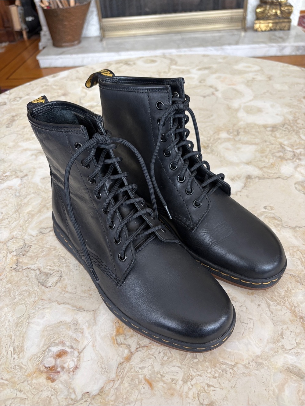 Dr. Martens 1460 Newton  Leather DM'S Lite Boots - As New - Picture 4 of 16